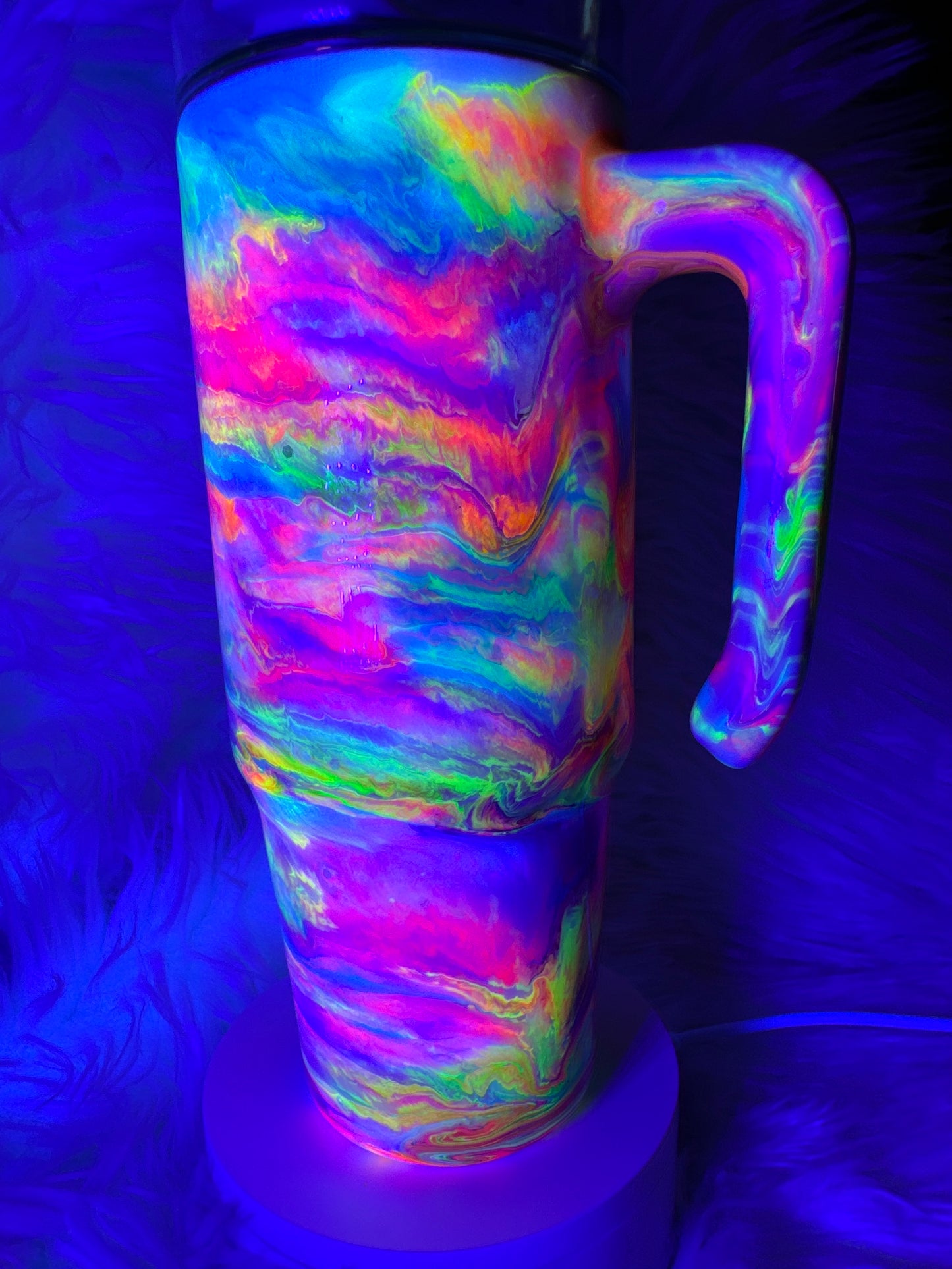 30oz Tumbler marble neons that glow